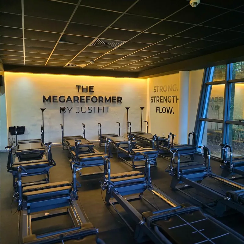 Studio Megaformer Just Fit